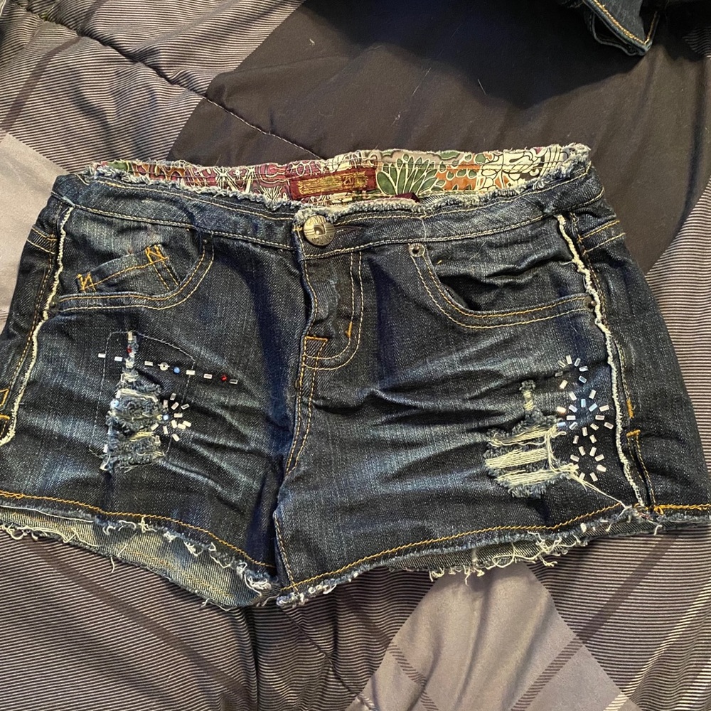 Cute shorts with rhinestone embellishment!